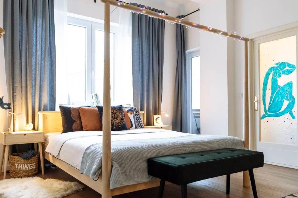 La Dame Bleue Apartment บูคาเรสต์ ภายนอก รูปภาพ